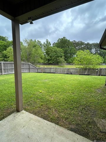 13947 Arbor Walk Dr, Denham Springs, LA 70726