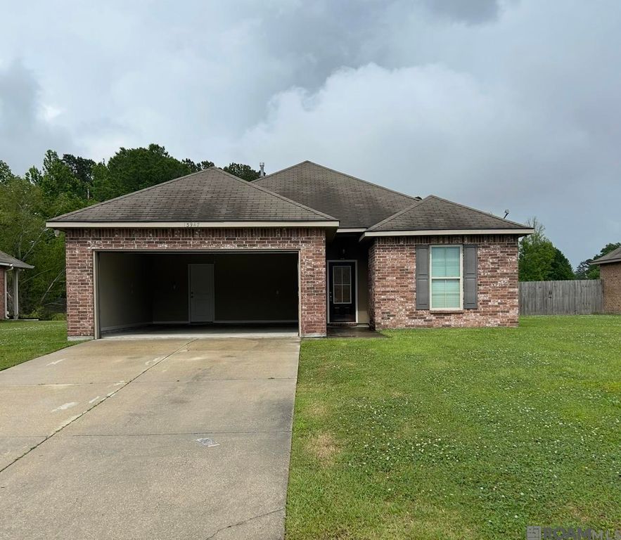 13947 Arbor Walk Dr, Denham Springs, LA 70726