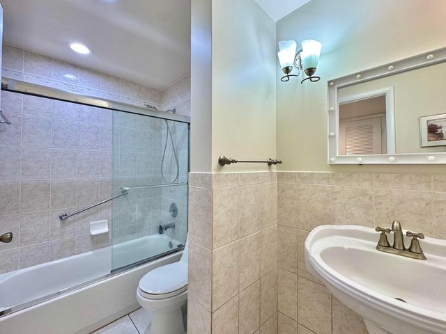 565 Piedmont L, Delray Beach, FL 33484