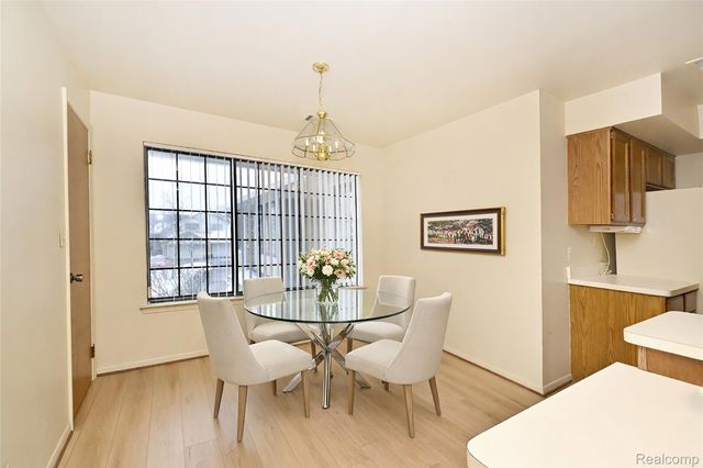 6011 Pebble Lane Court, West Bloomfield Charter Township, MI 48322