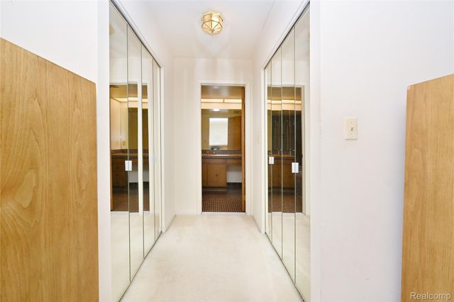 6011 Pebble Lane Court, West Bloomfield Charter Township, MI 48322