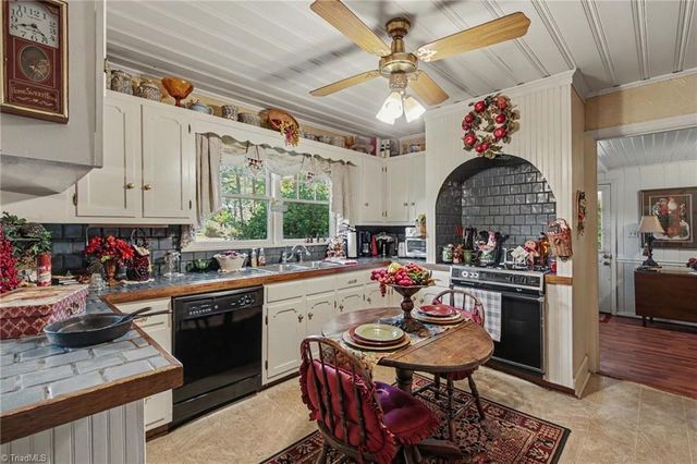5109 NC Highway 89 E, Walnut Cove, NC 27052