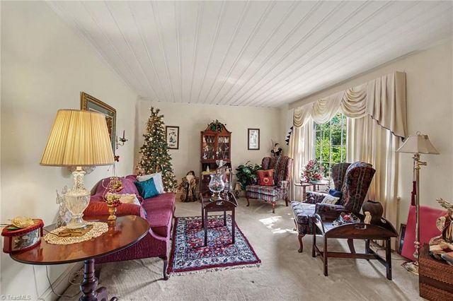 5109 NC Highway 89 E, Walnut Cove, NC 27052