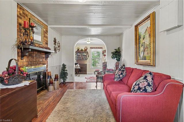 5109 NC Highway 89 E, Walnut Cove, NC 27052
