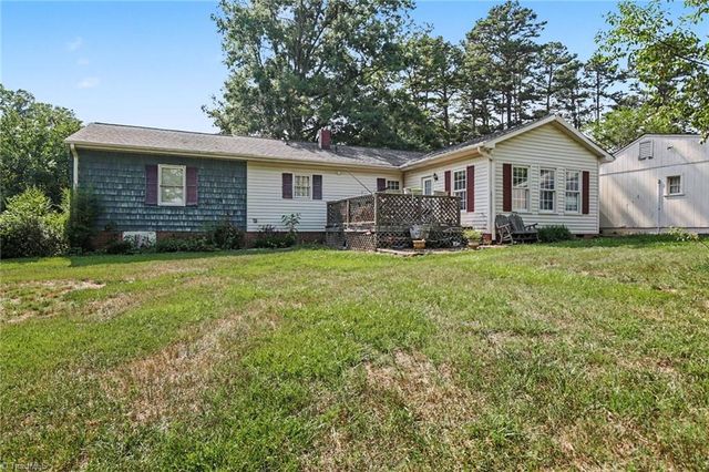 5109 NC Highway 89 E, Walnut Cove, NC 27052