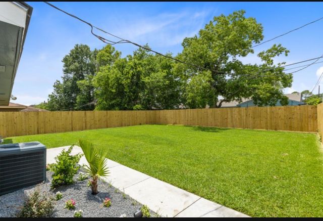 11014 Segrest Drive, Houston, TX 77047