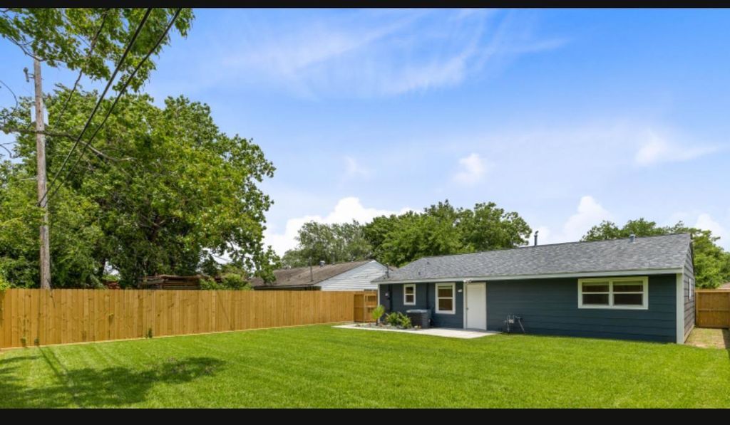 11014 Segrest Drive, Houston, TX 77047