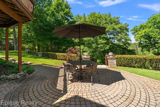 7662 Devins Ridge, Clarkston, MI 48348