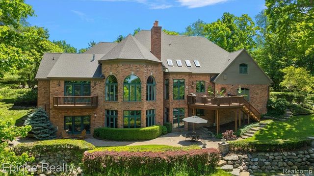 7662 Devins Ridge, Clarkston, MI 48348