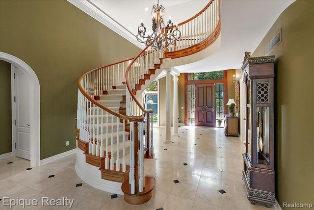 7662 Devins Ridge, Clarkston, MI 48348