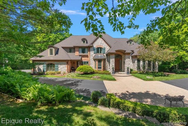 7662 Devins Ridge, Clarkston, MI 48348