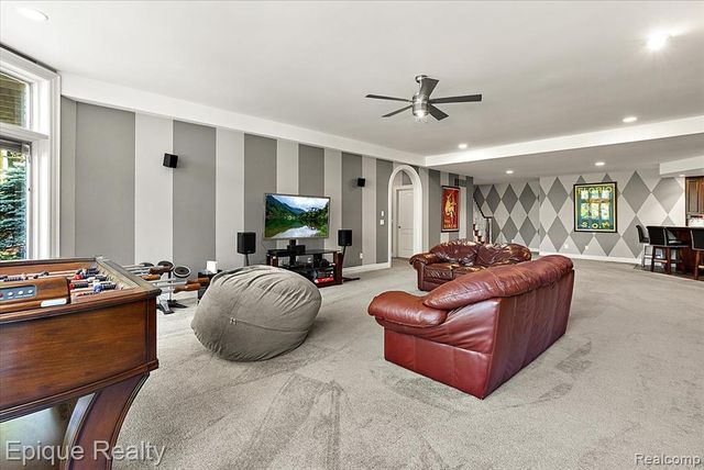 7662 Devins Ridge, Clarkston, MI 48348