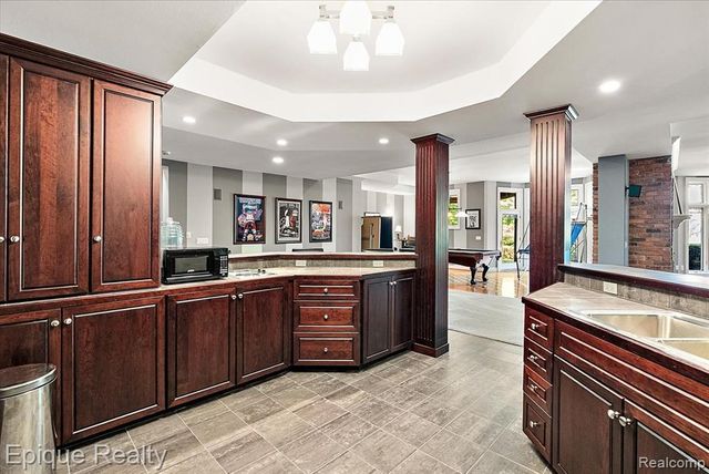 7662 Devins Ridge, Clarkston, MI 48348
