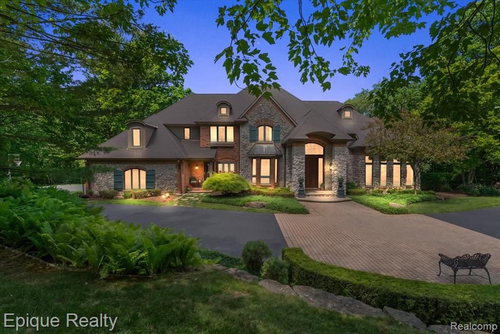 7662 Devins Ridge, Clarkston, MI 48348