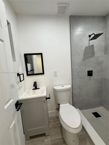 5413 SW 23rd St 3, West Park, FL 33023