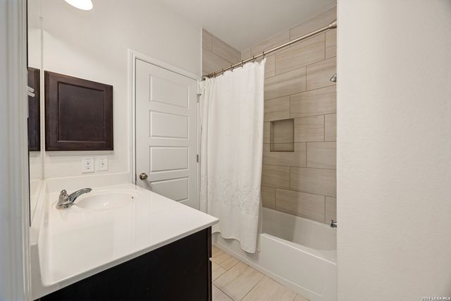 5802 Sweetwater Way, San Antonio, TX 78253