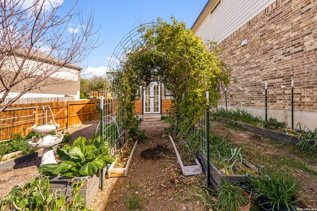 5802 Sweetwater Way, San Antonio, TX 78253