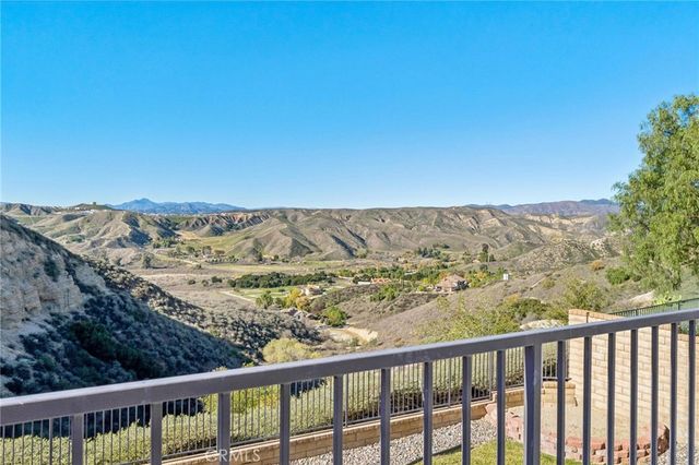 22939 Raintree Lane, Saugus, CA 91390