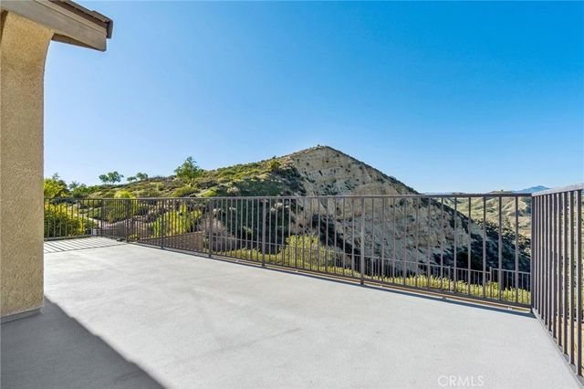 22939 Raintree Lane, Saugus, CA 91390