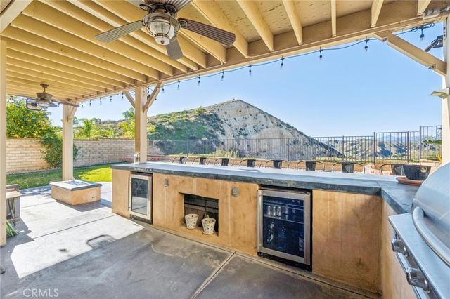 22939 Raintree Lane, Saugus, CA 91390