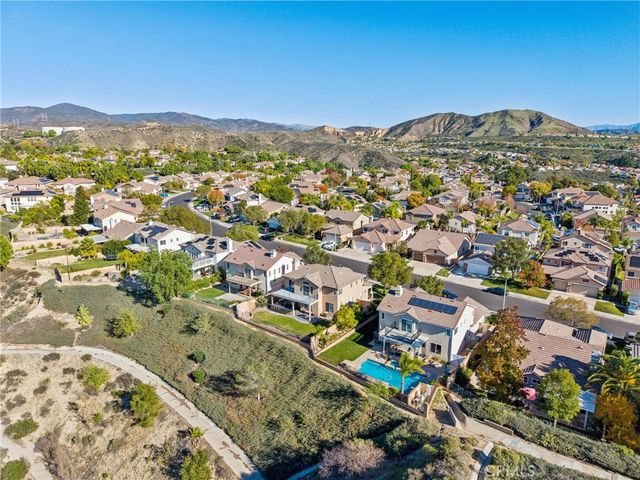 22939 Raintree Lane, Saugus, CA 91390