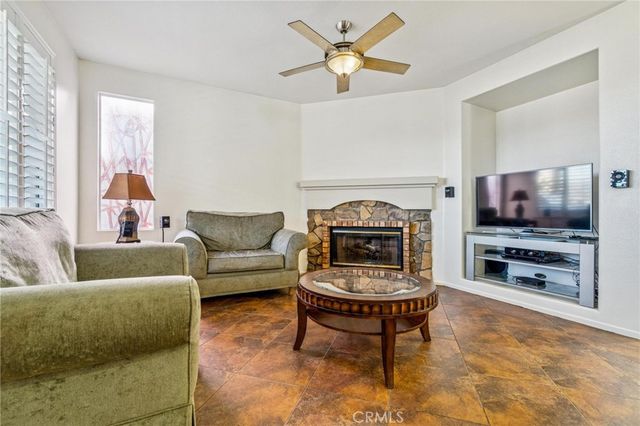 22939 Raintree Lane, Saugus, CA 91390