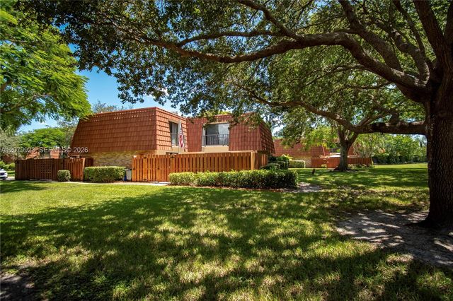 1830 San Juan Drive 23-B, Delray Beach, FL 33445