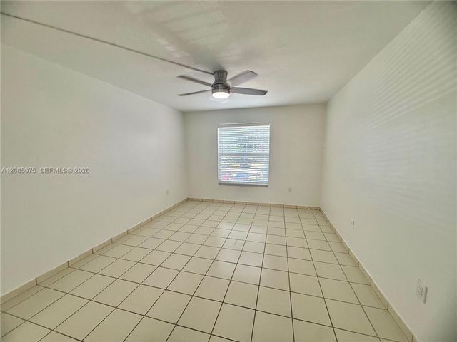 5201 NW 7th St 202, Miami, FL 33126