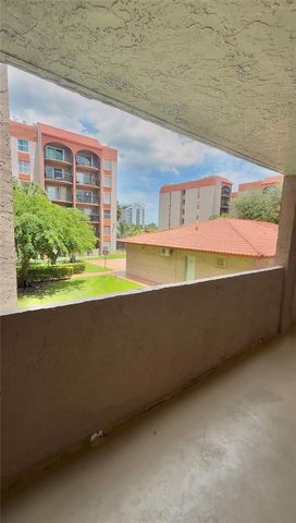 5201 NW 7th St 202, Miami, FL 33126