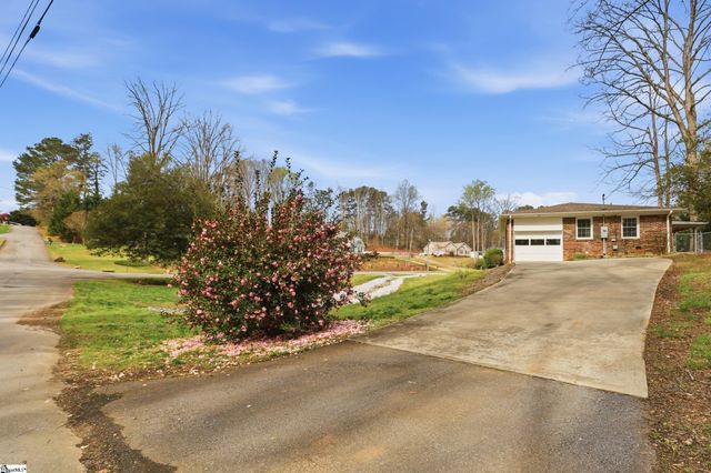 223 Meadow Lane, Easley, SC 29642