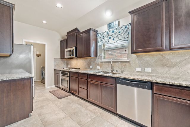 120 Rustic Oak Lane, Mckinney, TX 75072