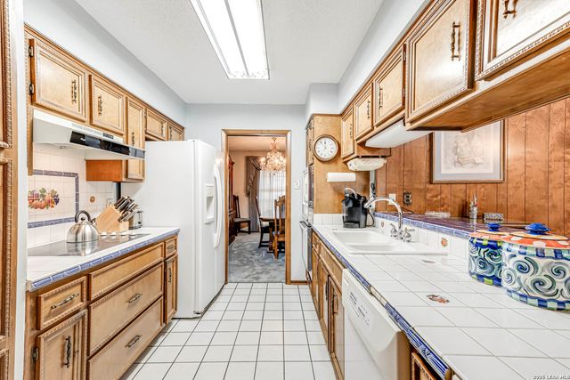 2018 Windy Trl, San Antonio, TX 78232