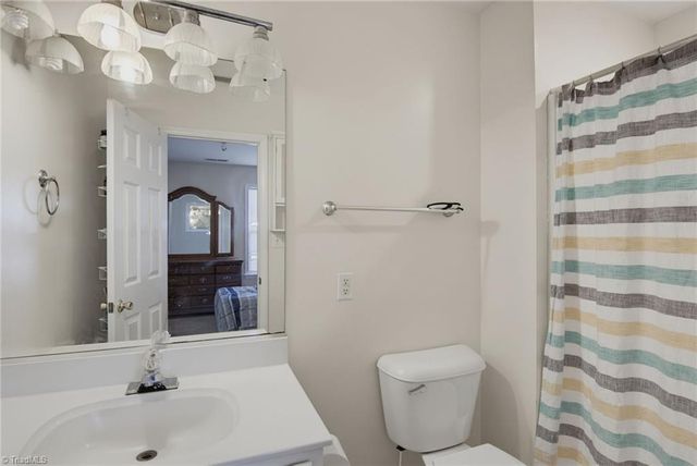 213 Portsmouth Drive, Eden, NC 27288