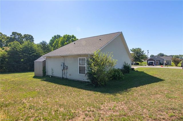 213 Portsmouth Drive, Eden, NC 27288