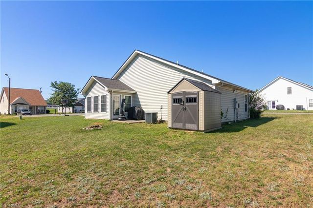 213 Portsmouth Drive, Eden, NC 27288