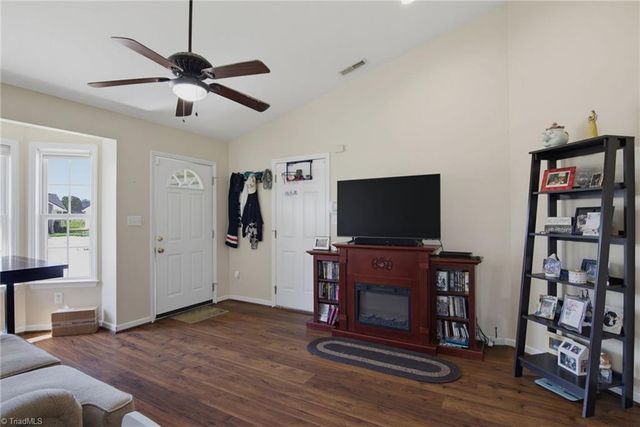 213 Portsmouth Drive, Eden, NC 27288