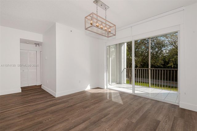 9725 NW 52nd St 213, Doral, FL 33178