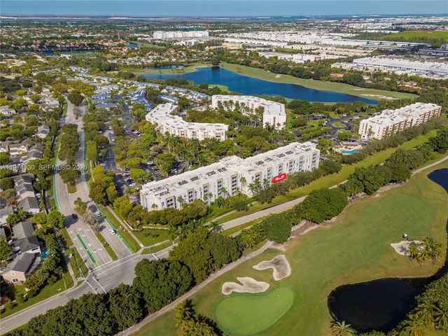 9725 NW 52nd St 213, Doral, FL 33178
