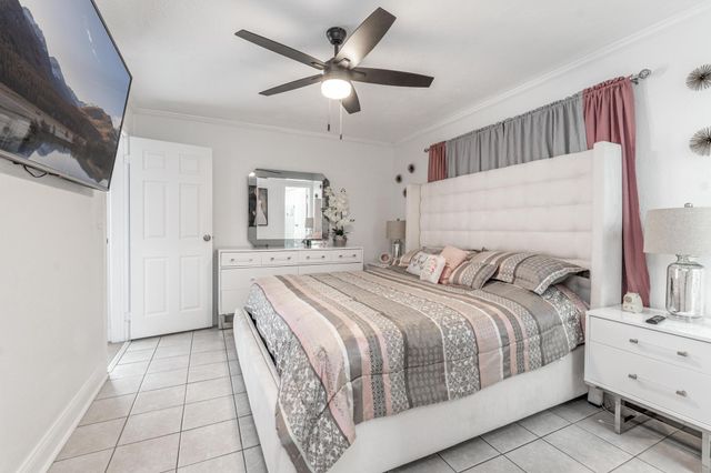 9511 NW 21st Mnr, Sunrise, FL 33322