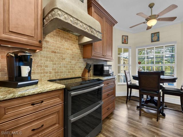 1901 SE 13th ST, Cape Coral, FL 33990