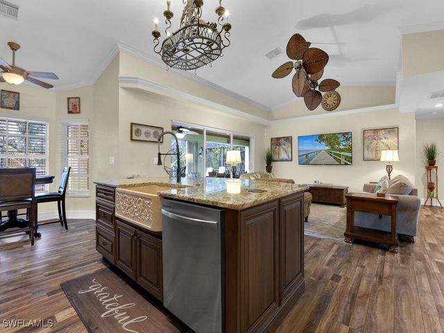 1901 SE 13th ST, Cape Coral, FL 33990