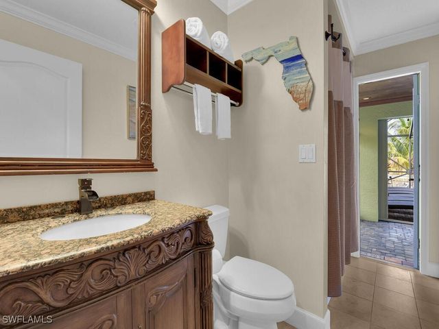 1901 SE 13th ST, Cape Coral, FL 33990