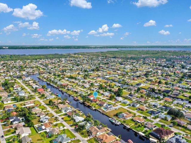 1901 SE 13th ST, Cape Coral, FL 33990