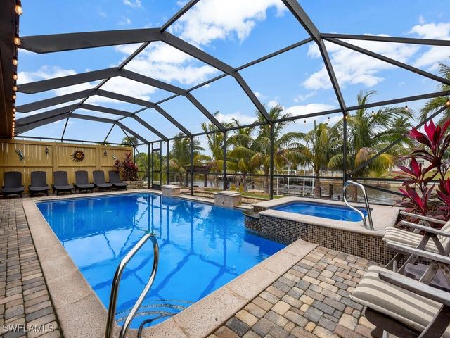 1901 SE 13th ST, Cape Coral, FL 33990