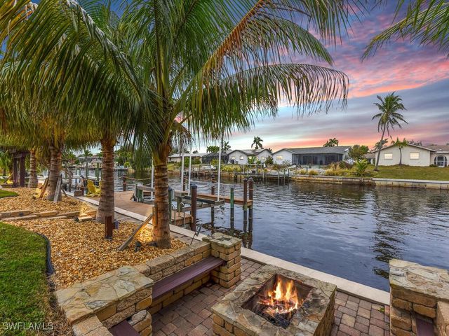 1901 SE 13th ST, Cape Coral, FL 33990