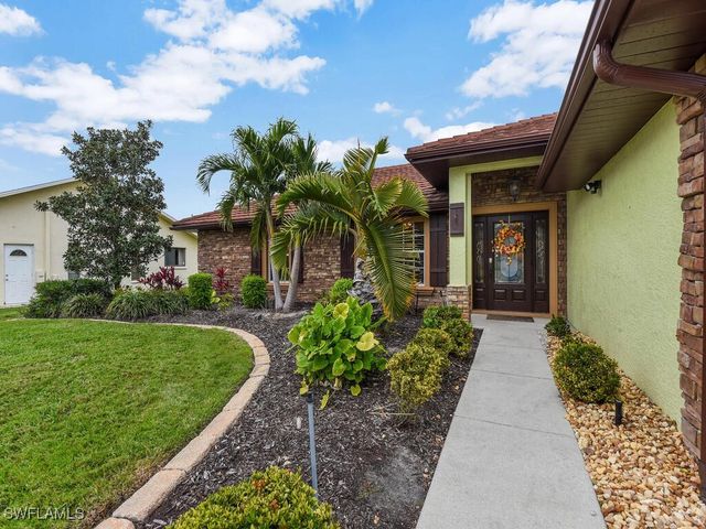 1901 SE 13th ST, Cape Coral, FL 33990