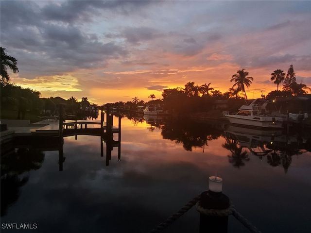 1901 SE 13th ST, Cape Coral, FL 33990