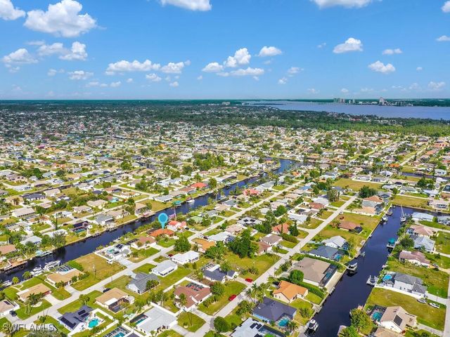 1901 SE 13th ST, Cape Coral, FL 33990