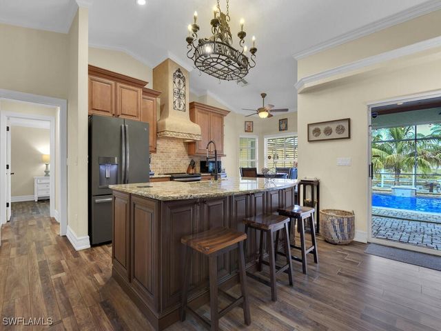 1901 SE 13th ST, Cape Coral, FL 33990