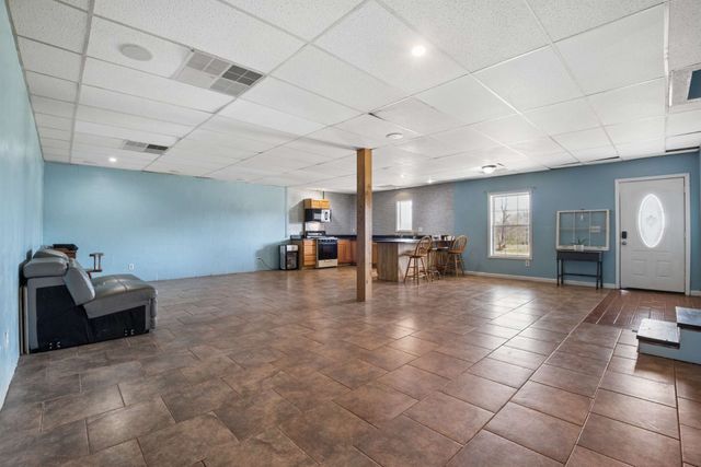 324 Laster Holman Rd, Decherd, TN 37324